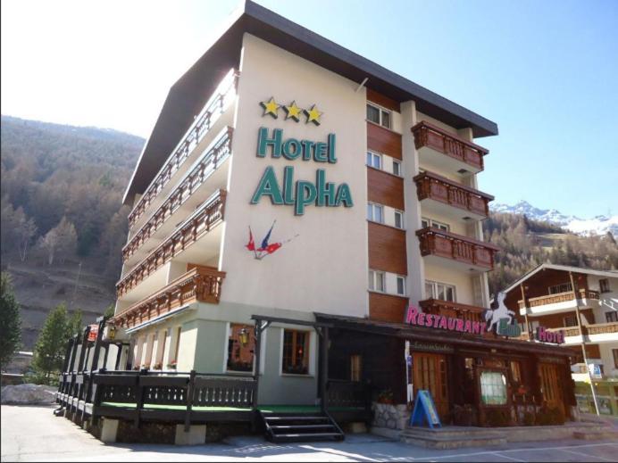Hotel Alpha Saas-Grund Εξωτερικό φωτογραφία