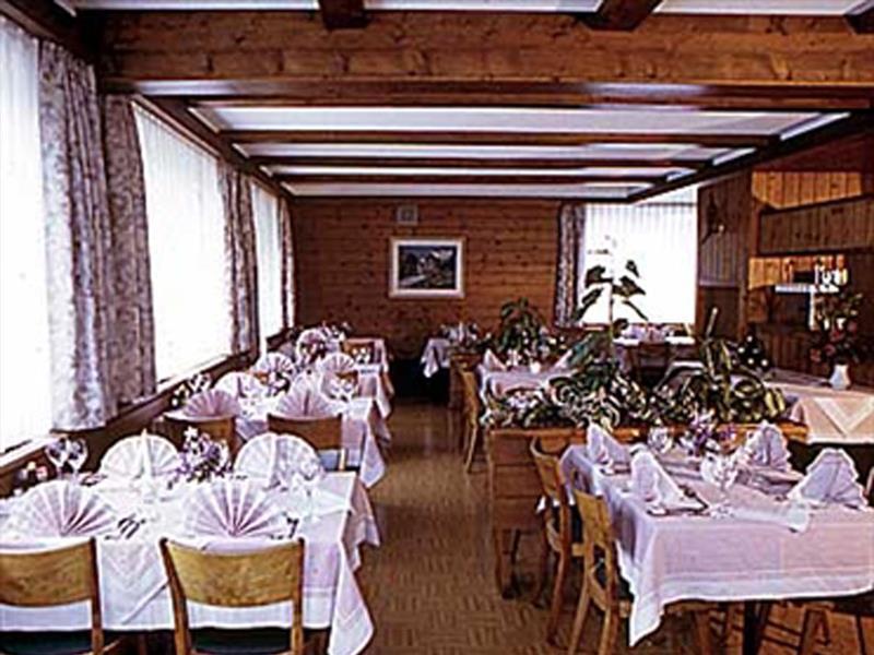 Hotel Alpha Saas-Grund Εξωτερικό φωτογραφία