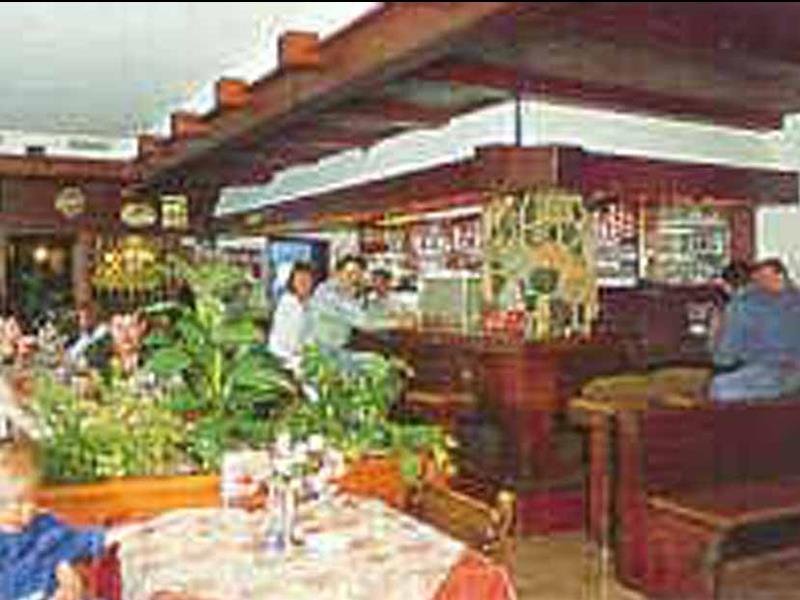 Hotel Alpha Saas-Grund Εξωτερικό φωτογραφία